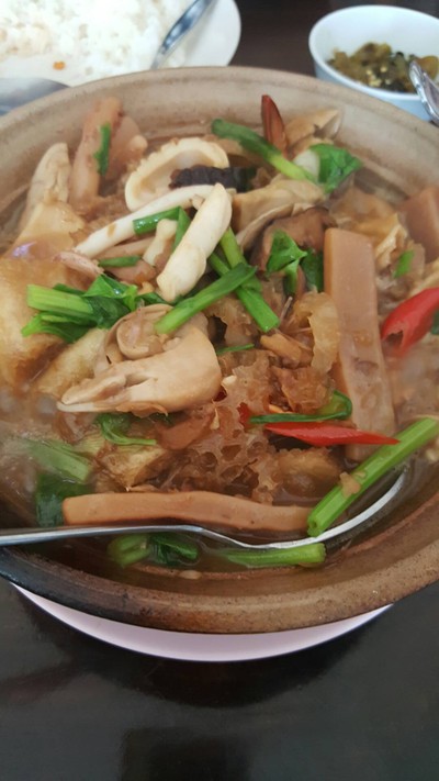 อาหาร หรือ เครื่องดื่ม