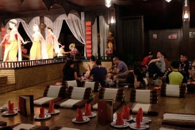 บรรยากาศ เอื้องคำสาย Euang Kam Sai - ถนนวัวลาย เอื้องคำสาย - ศูนย์วัฒนธรรมเชียงใหม่