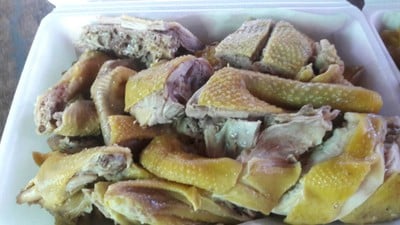 ไก่ต้มน้ำปลา