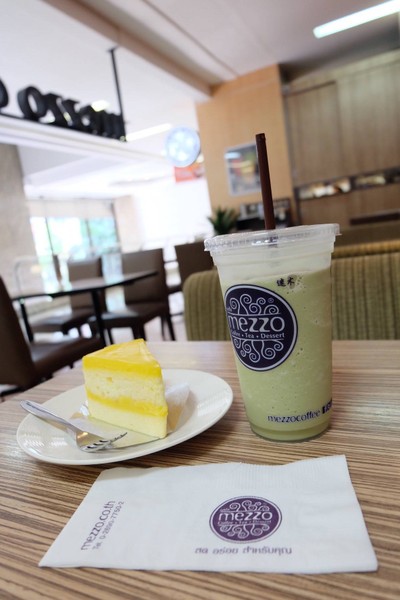 Mezzo Coffee (เมซโซ่ คอฟฟี่) ศูนย์ฟอร์จูนทาวน์ ชั้น 2 Mezzo Coffee (เมซโซ่ คอฟฟี่) ศูนย์ฟอร์จูนทาวน์ ชั้น 2