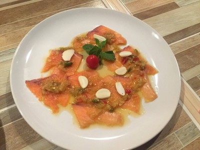 แซลม่อนซีฟู๊ด