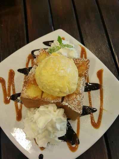 HONEY TOAST