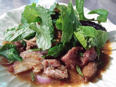 อาหาร หรือ เครื่องดื่ม