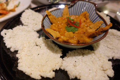 ข้าวตังหน้าไข่หอยเม่น