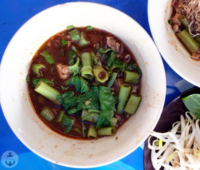 ต้อย ก๋วยเตี๋ยวเรือ (วัดมะกอก)