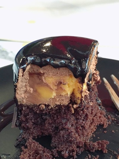 Passionfruit & Chocolate Mousse (125฿)