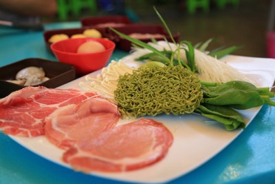 เมนูของร้าน เฝอ 54  ลาดพร้าววังหิน