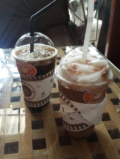 อาหาร หรือ เครื่องดื่ม