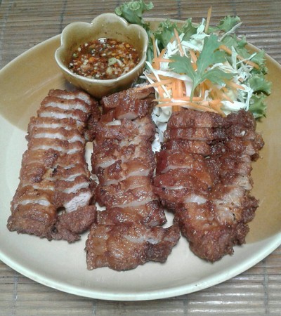 หมูทอดน้ำปลา