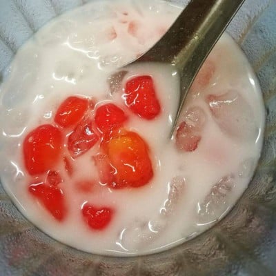 เมนูของร้าน ทับทิมกรอบแม่ดวงพร (ทับทิมกรอบวงเวียนใหญ่) วงเวียนใหญ่ (ลาดหญ้า)