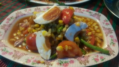 ตำข้าวโพดไข่เค็ม
