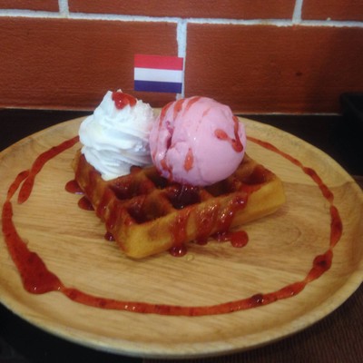 วาฟเฟิลสตรอเบอรี่