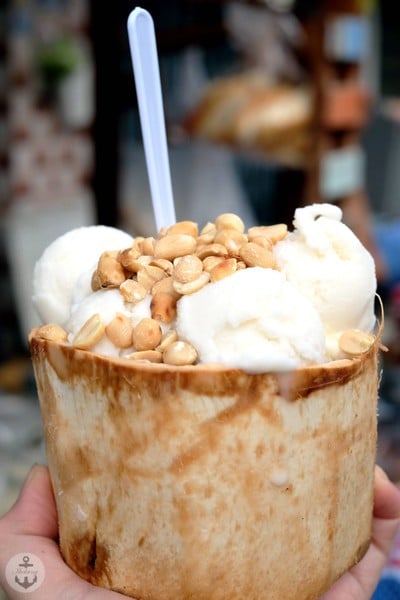 ไอติมขาวๆ กะทิมันๆ อร่อย !!