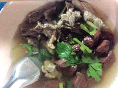 เกาเหลาเลือดหมู