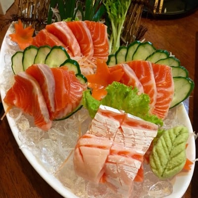 ร้านอาหารญี่ปุ่นTomodachi จอมสุรางค์ยาตร์