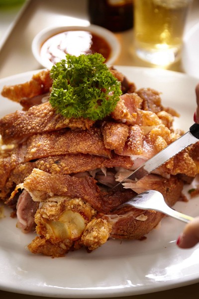 Takeoff Restaurant (อาหารเทคออฟ) Takeoff Restaurant (อาหารเทคออฟ)
