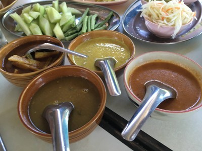 เมนูของร้าน ขนมจีนเส้นสดหลวงทีป
