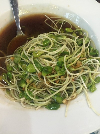 ต้นอ่อนทานตะวันผัดน้ำมันหอย