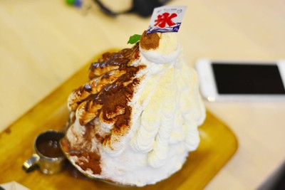 เมนูของร้าน A Little Sweet, Dessert Cafe เขารัง