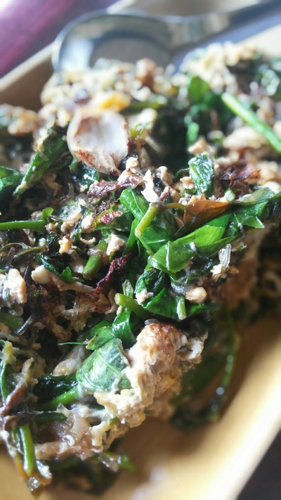 ใบเหลียงผัดไข่วุ้นเส้น