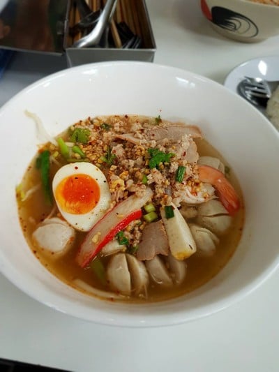 เมนูของร้าน ก๋วยเตี๋ยวดู๋ดี๋ ซอยโรงแรมเมอร์ลินภูเก็ต