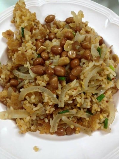 ข้าวยำแหนม