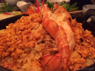 ข้าวอบมันกุ้งคั่วพริกเกลือ