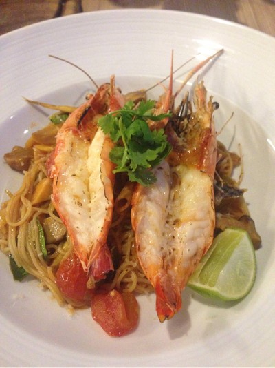 สปาเก็ตตี้ต้มยำแห้งกุ้งแม่น้ำ