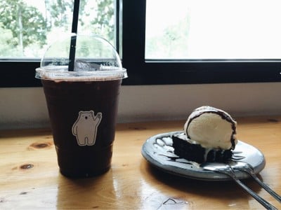 Polar Polar Cafe (โพลา โพล่า) Polar Polar Cafe (โพลา โพล่า)