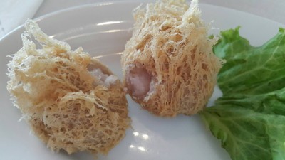 เผือกทอดหมูแดง