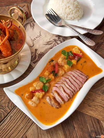 Jarid Thai Food Fine Wine at Old City