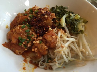 ก๋วยเตี๋ยวแห้งแบบรัฐฉานพม่า