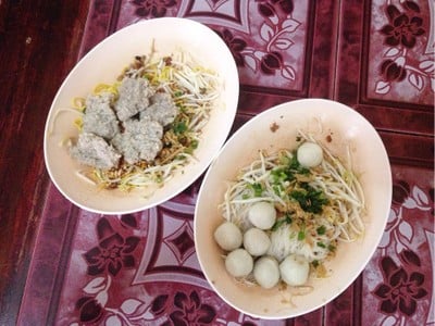 บะหมี่แห้งต้มยำ