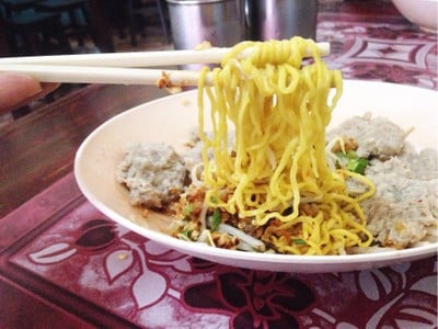 บะหมี่แห้งต้มยำ