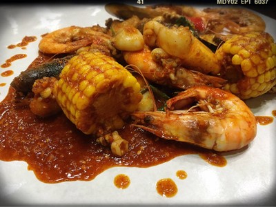 Combo Mixed Seafood set ซอส Garlic Butter (399฿)