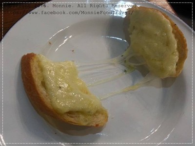 ขนมปังอบชีส