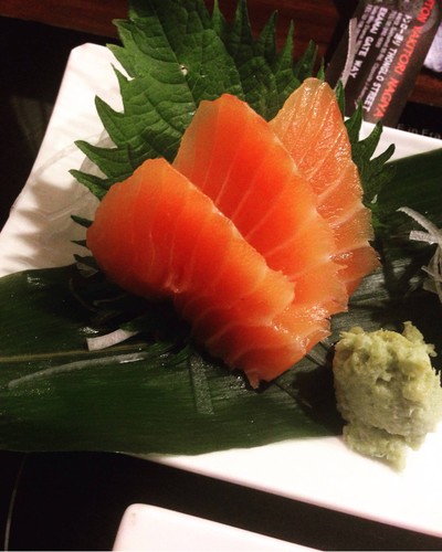 แซลม่อนซาชิมิ
