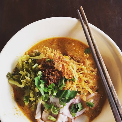 ข้าวแดง-แกงร้อน (KHAO DAENG-KAENG RON RESTAURANT) ข้าวแดง-แกงร้อน (KHAO DAENG-KAENG RON RESTAURANT)