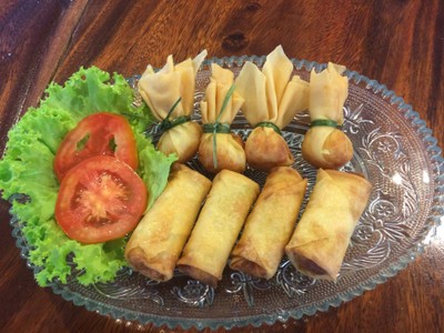 เมนูของร้าน ฉั้นแดง