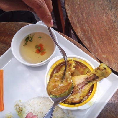ข้าวมัสมั่นไก่