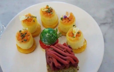 อาหาร หรือ เครื่องดื่ม