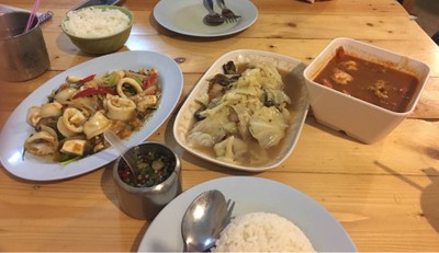 อาหาร หรือ เครื่องดื่ม