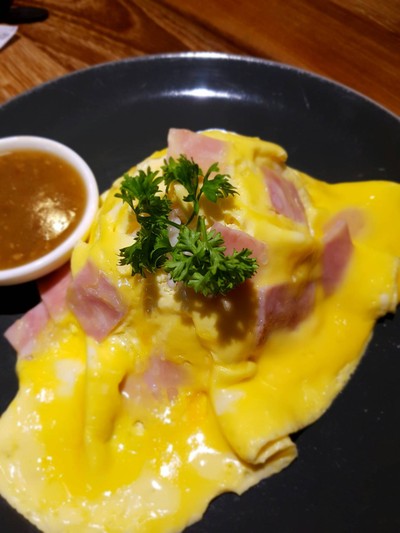 อาหาร หรือ เครื่องดื่ม