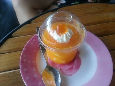 อาหาร หรือ เครื่องดื่ม