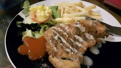 อาหาร หรือ เครื่องดื่ม