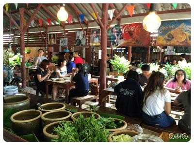 บรรยากาศ น้ำย้อยเมืองแป้ กาดน้ำทอง