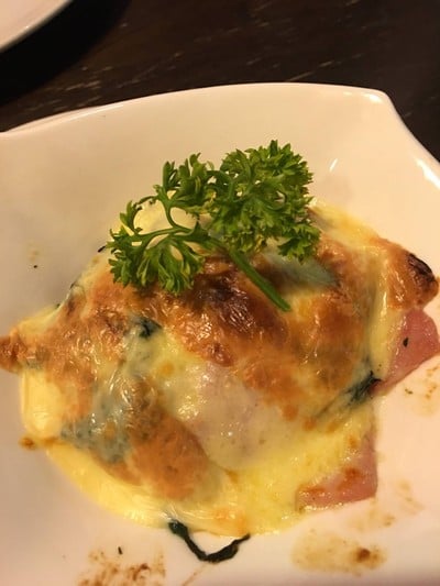 ผักโขมอบชีส