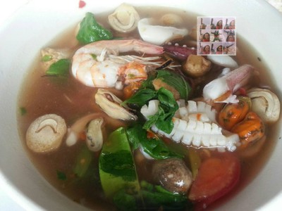 โป๊ะแตกทะเล