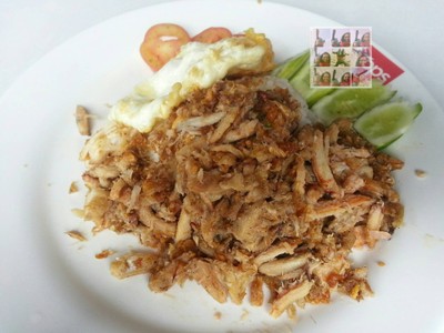 ข้าวกระเทียมปูไข่ดาว