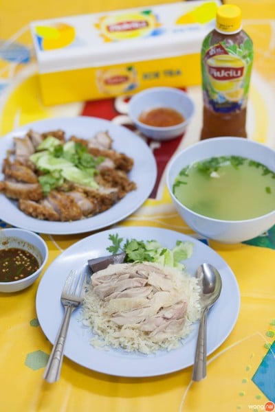 เมนูของร้าน ข้าวมันไก่พลอยโภชนา(เจ้าเก่าสาทร) สาขานวมินทร์ 42 (Byโอ๋) สาขาK.โอ๋